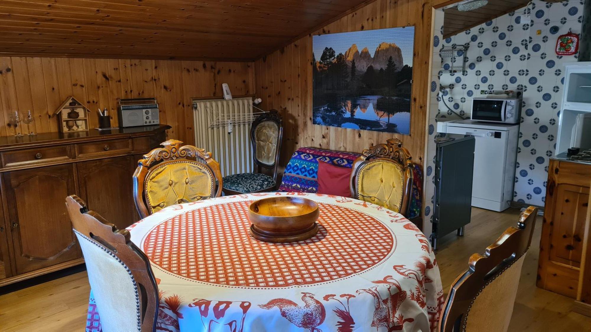 Apartamento Chez Ferdinand Valtournenche Exterior foto