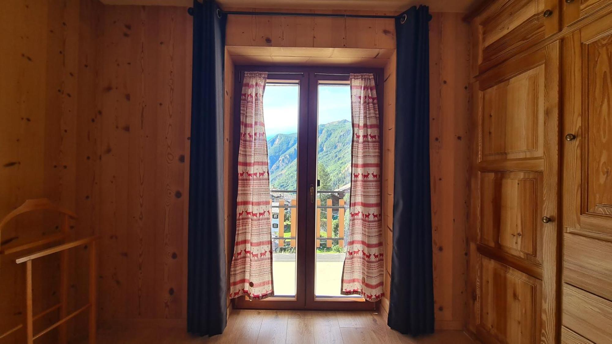 Apartamento Chez Ferdinand Valtournenche Exterior foto